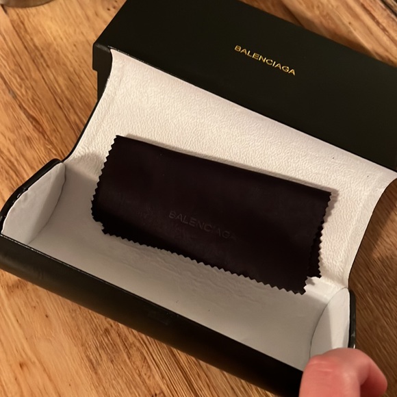 Balenciaga Sunglass Box+ Case - Picture 3 of 4